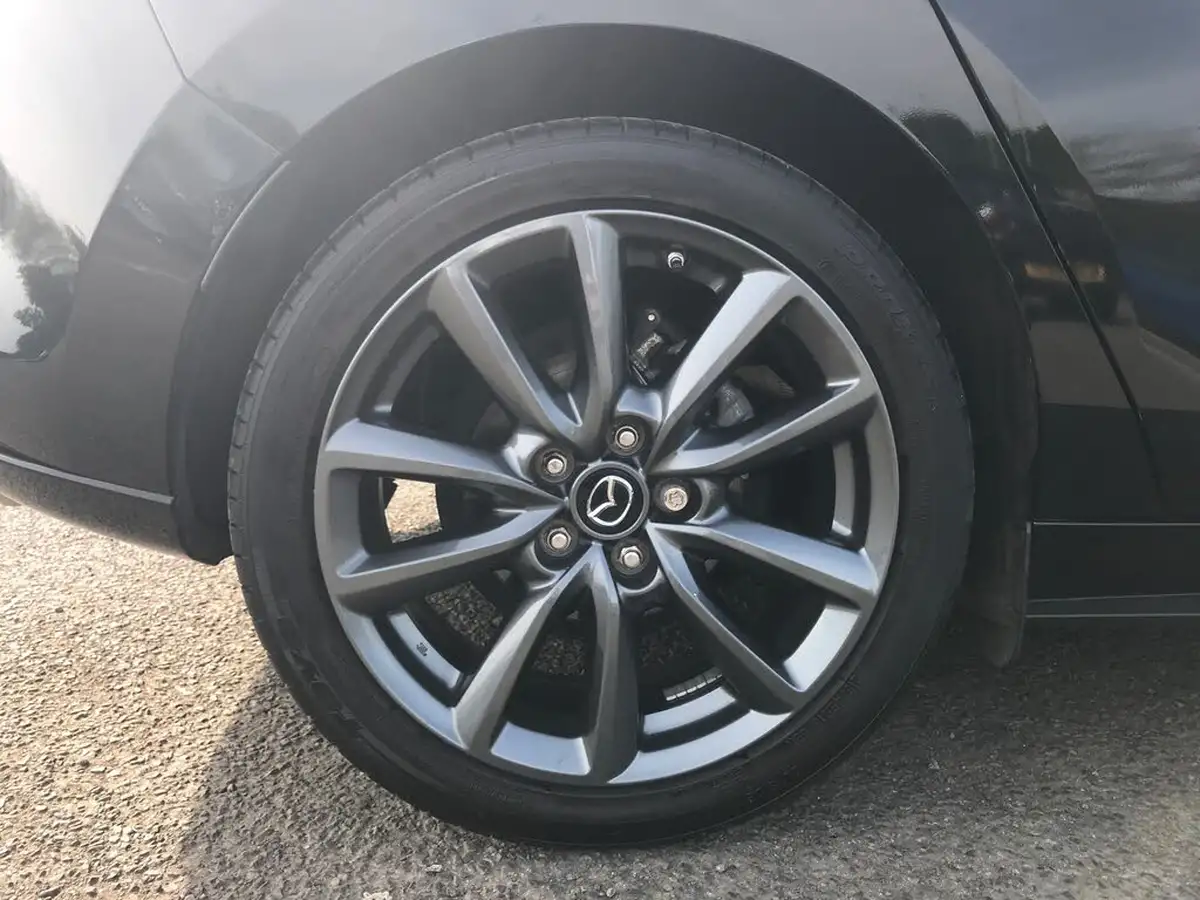 2022-mazda-mazda3-20-sport-lux-122ps-hatchback-5d-big-11