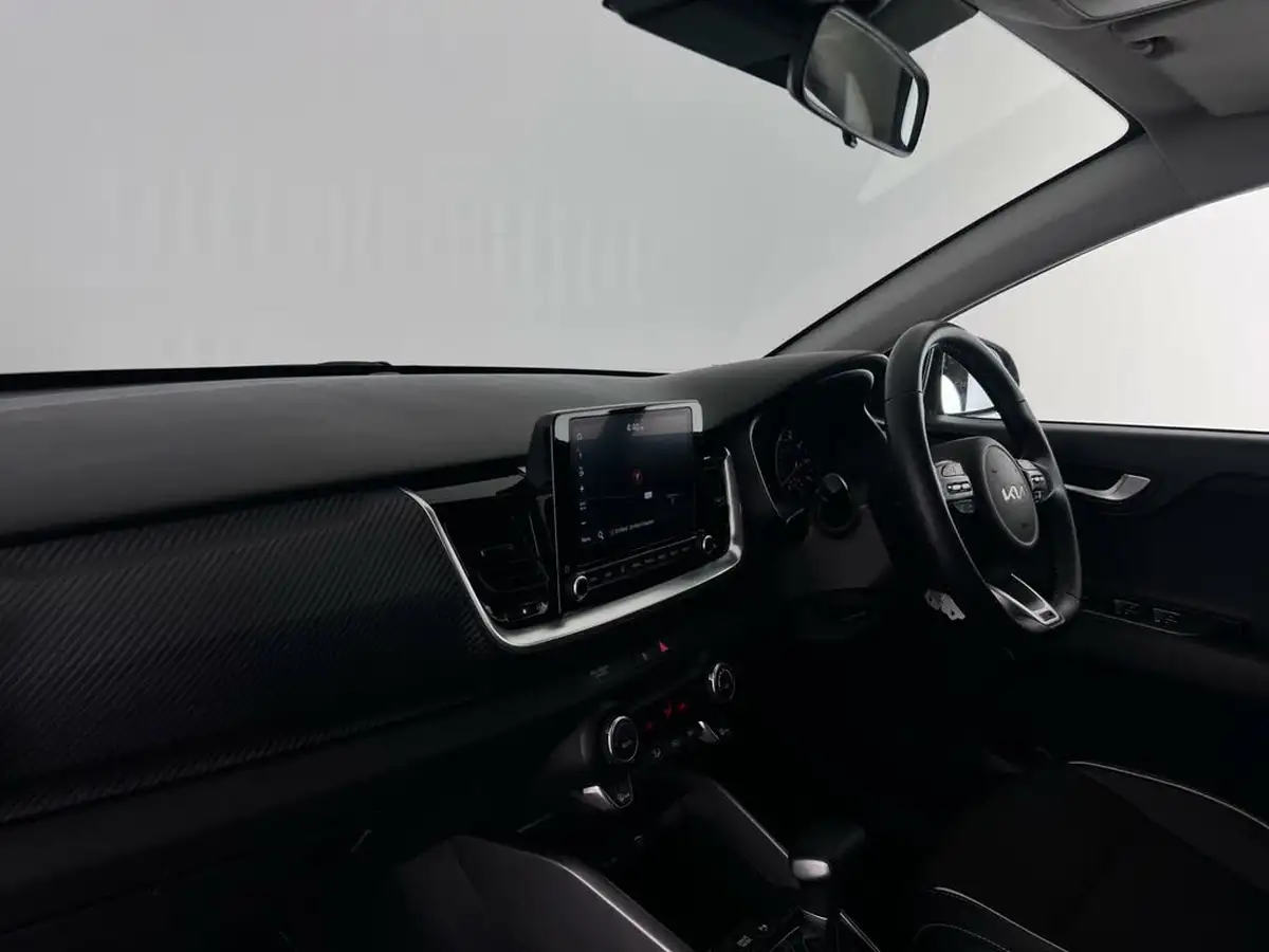 2022-kia-stonic-10-t-gdi-connect-dct-big-15