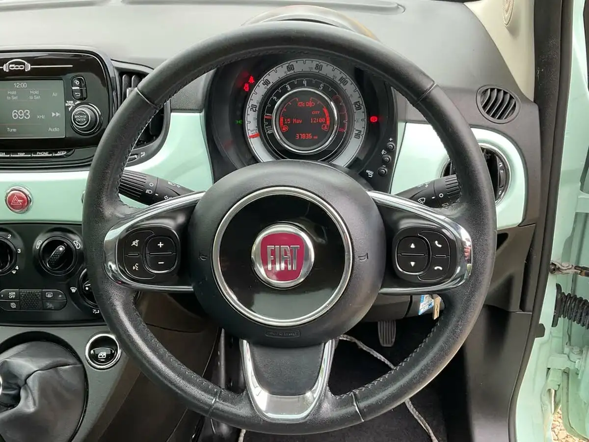 2018-fiat-500-12-lounge-big-13
