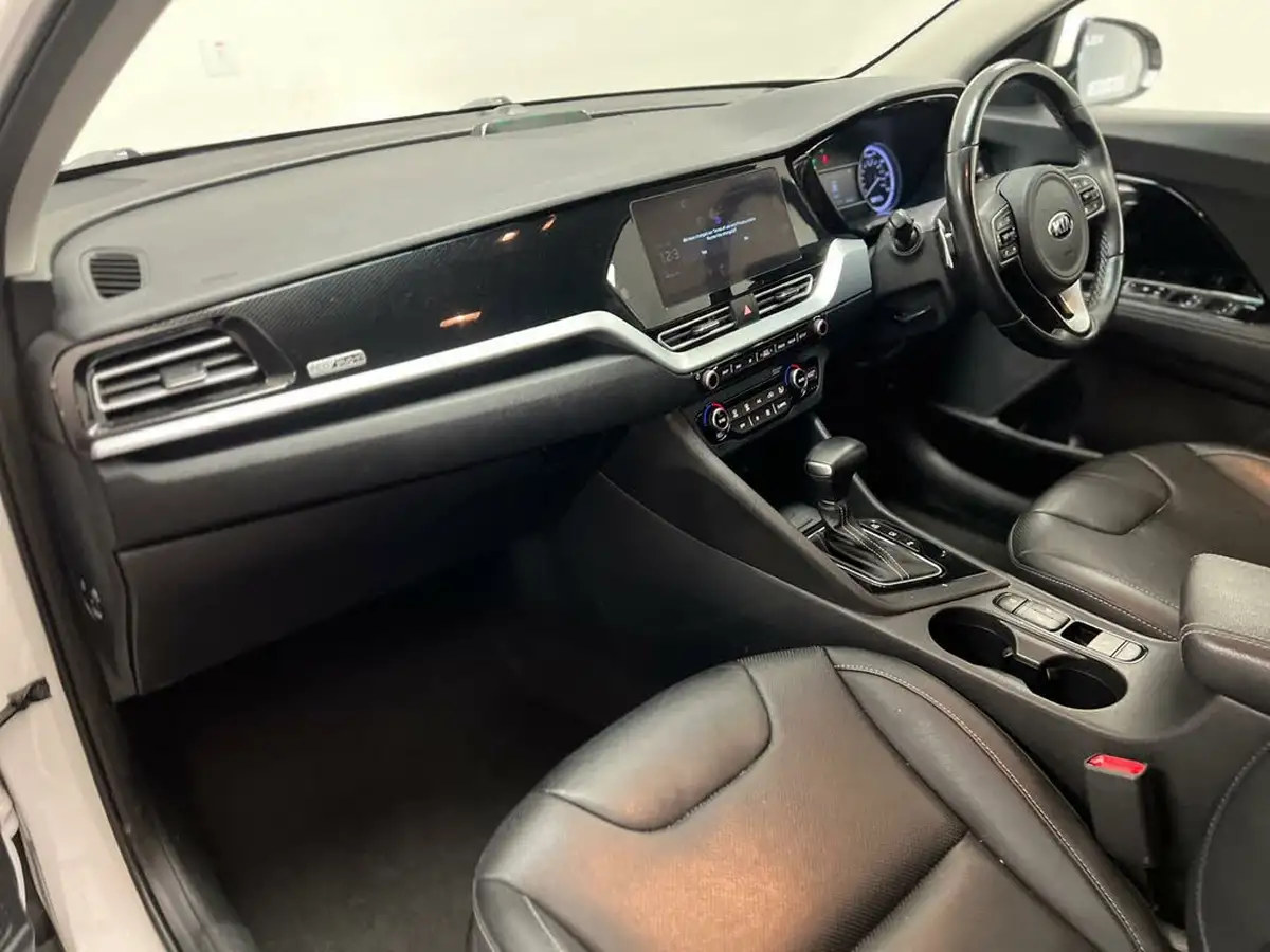 2021-kia-niro-16-gdi-phev-3-big-16