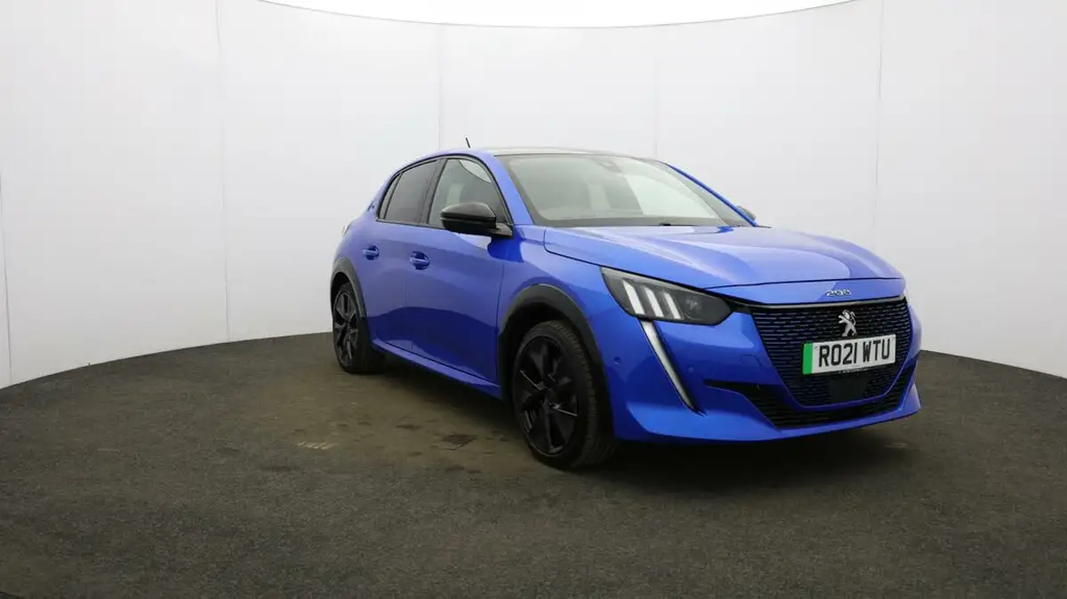 2021-peugeot-208-e-gt-premium-big-44