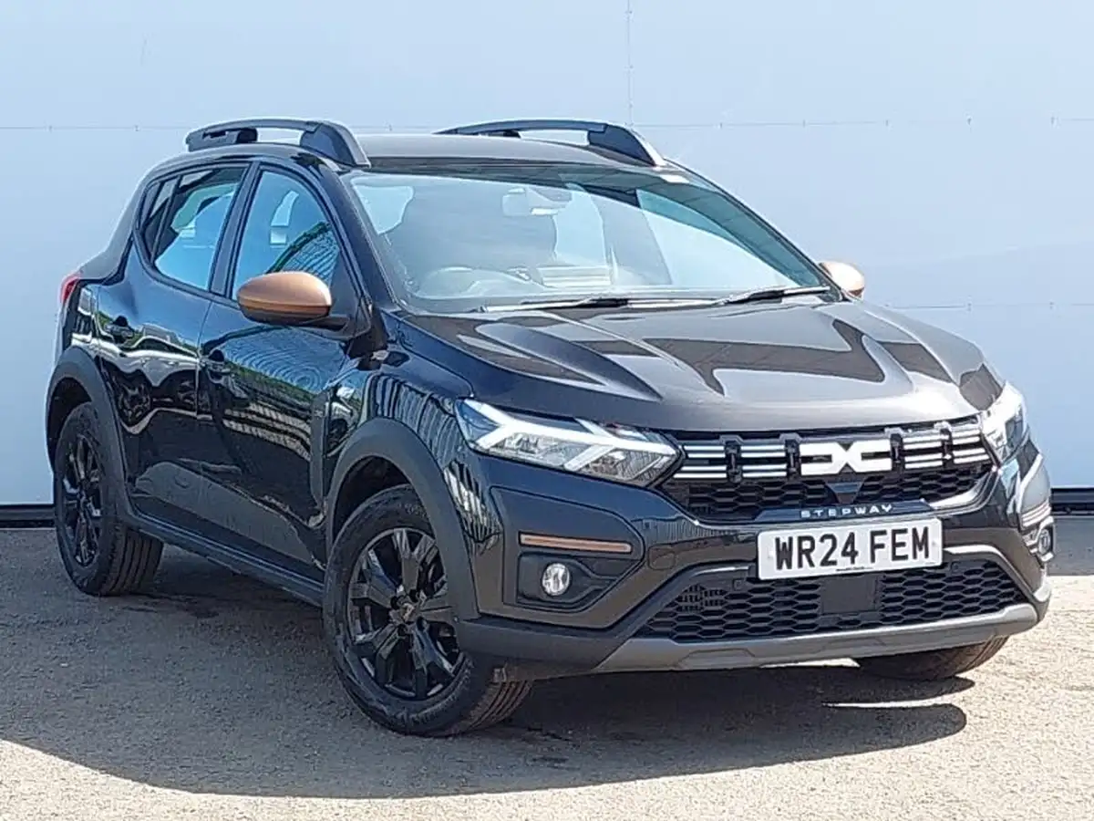 2024-dacia-sandero-stepway-10-tce-extreme-90bhp-big-0