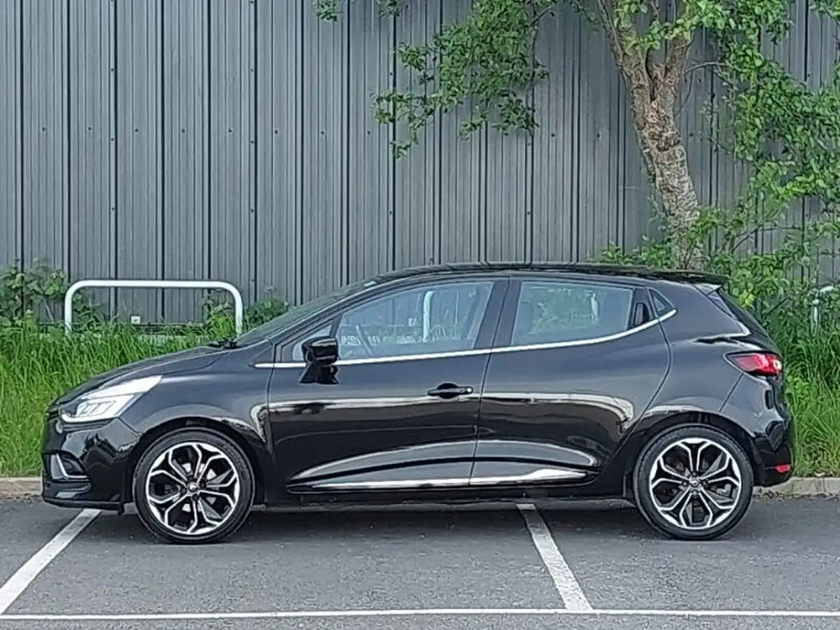 2017-renault-clio-15dci-dynamique-s-nav-90bhp-big-3