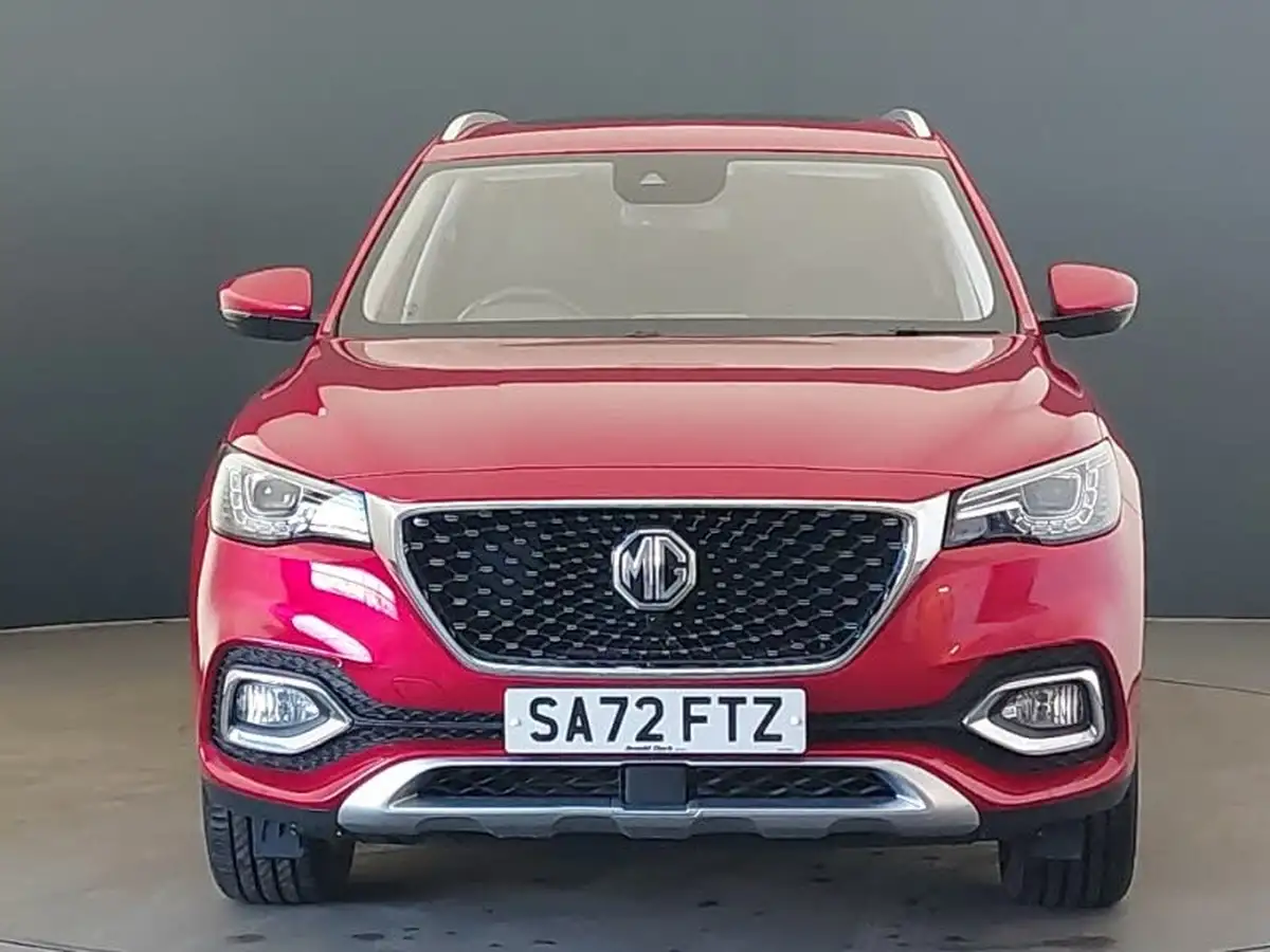 2022-mg-hs-15t-gdi-exclusive-162ps-big-18