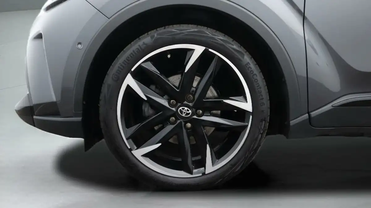 2022-toyota-c-hr-18-vvt-i-gr-sport-big-18