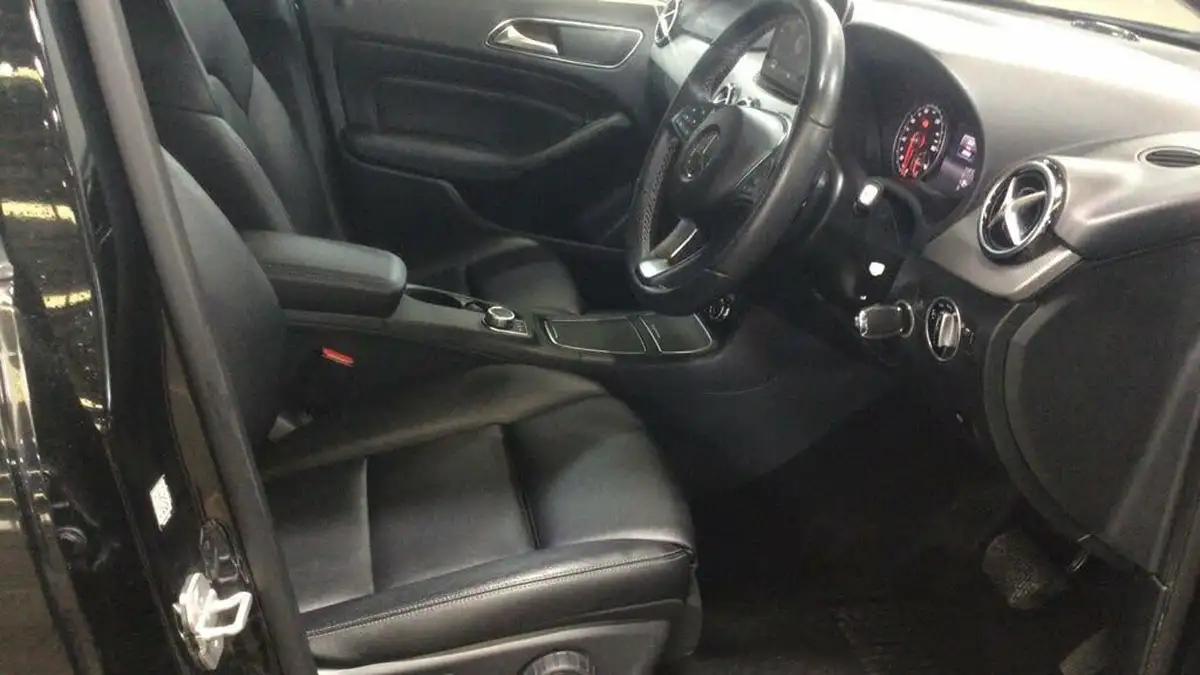 2016-mercedes-benz-b-class-big-14