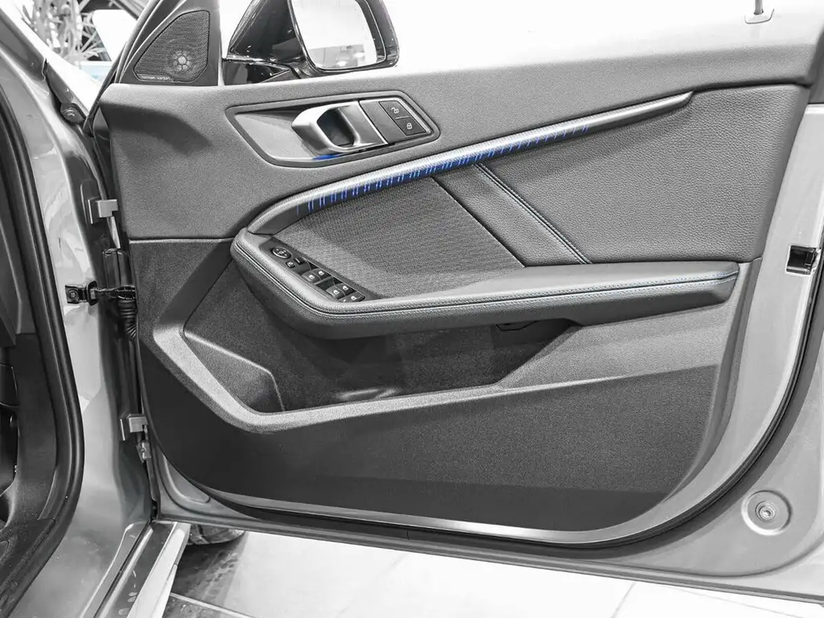 2023-bmw-1-series-20td-120d-m-sport-lcp-big-18