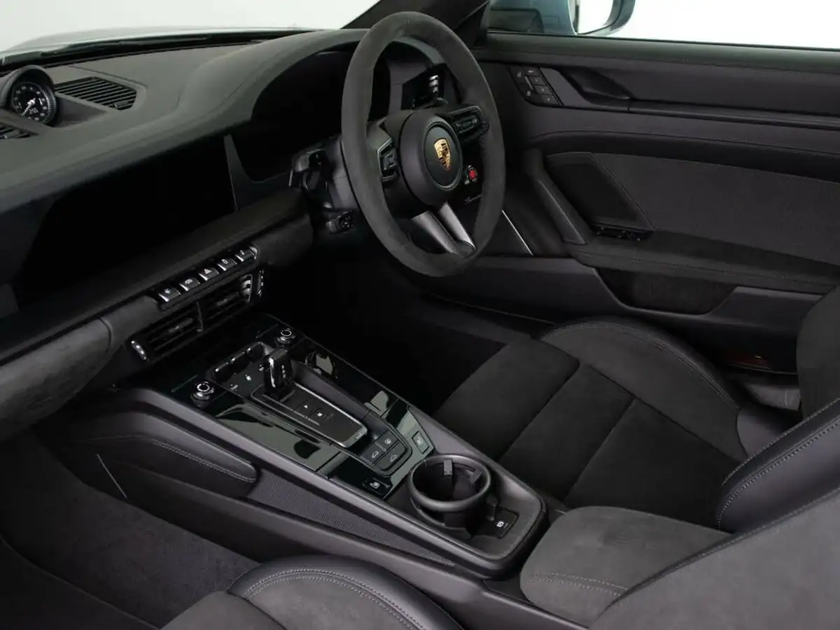 2024-porsche-911-30-carrera-gts-541ps-coupe-3591cc-pdk-big-61
