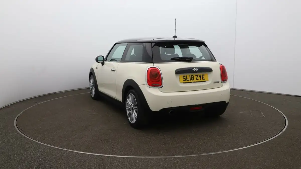 2018-mini-cooper-15-cooper-series-ii-ss-hatchback-3d-big-57