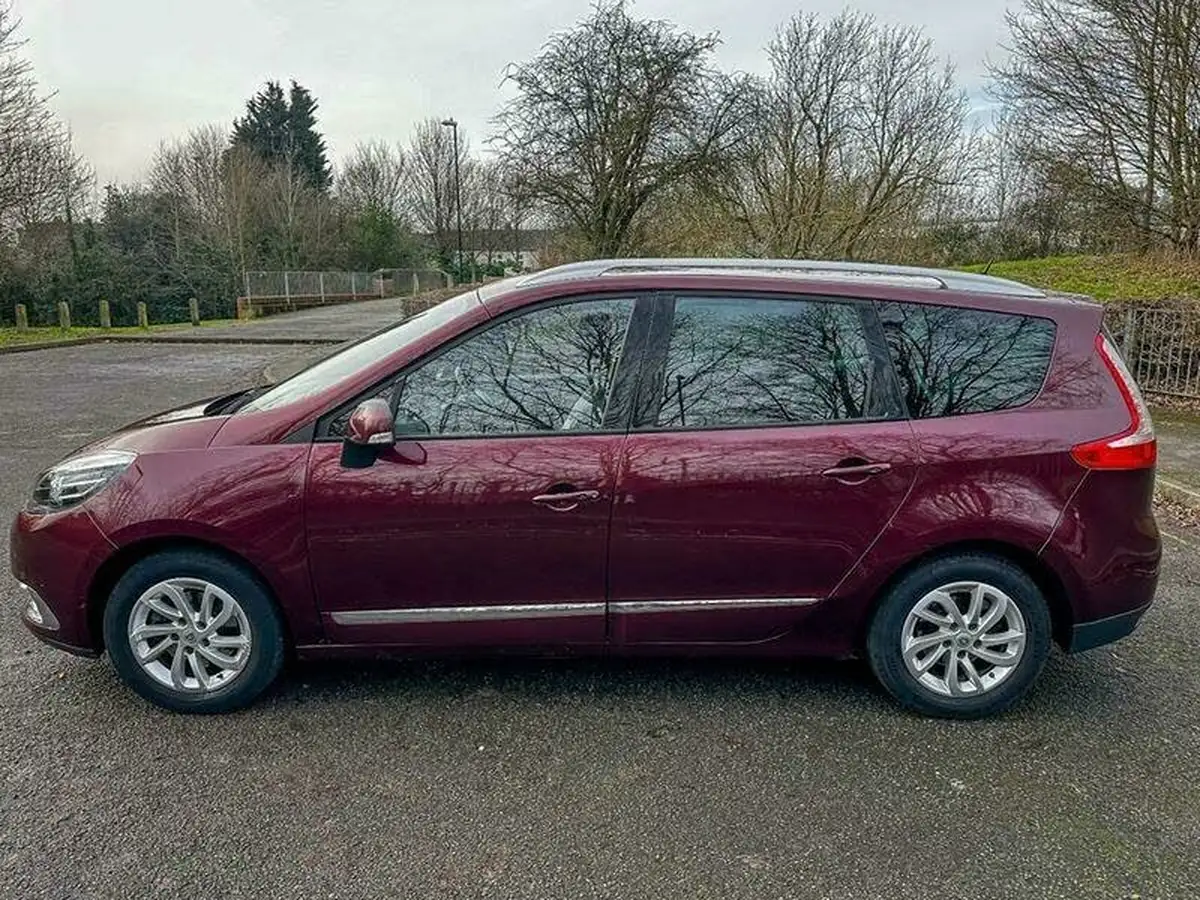 2015-renault-grand-scenic-15dci-dynamique-nav-edc-auto-big-7