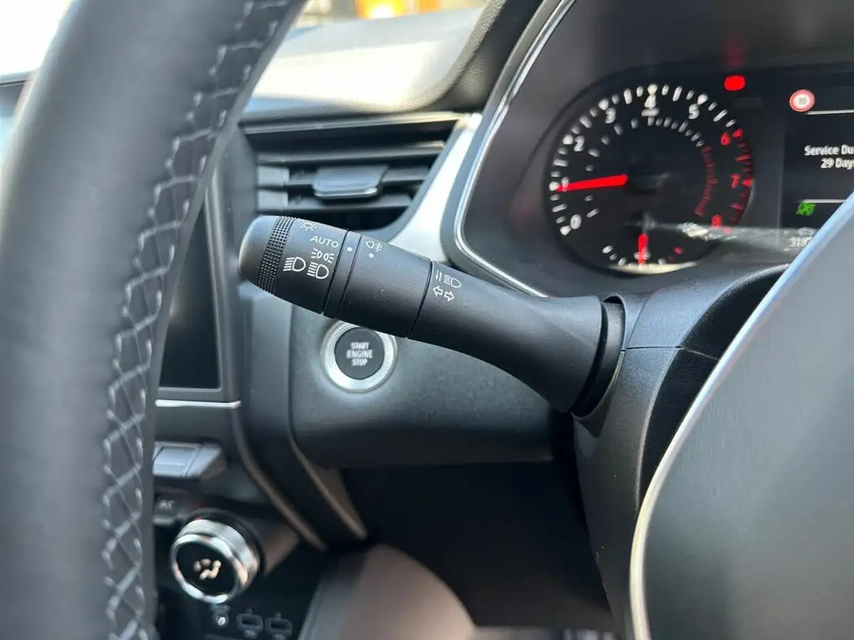 2022-renault-captur-10-tce-iconic-edition-big-22