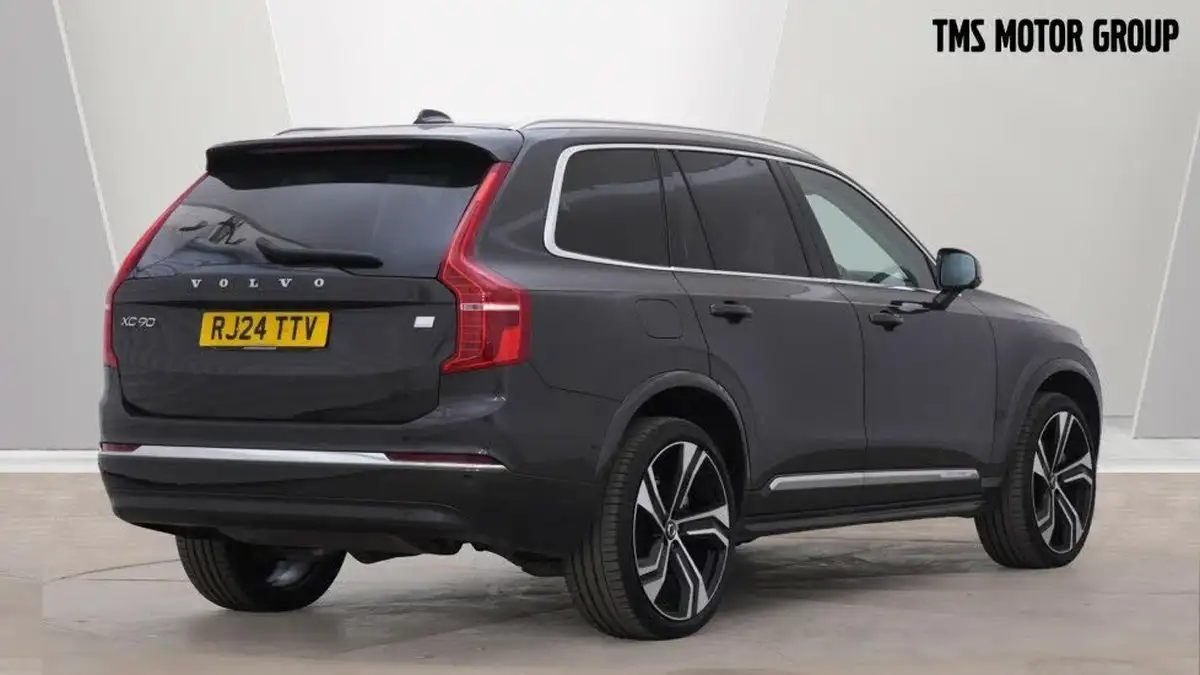 2024-volvo-xc90-20-t8-ultimate-dark-big-2