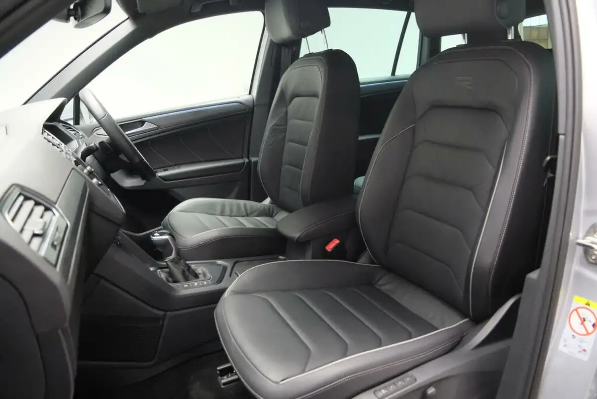2024-volkswagen-tiguan-15-tsi-r-line-edition-big-13
