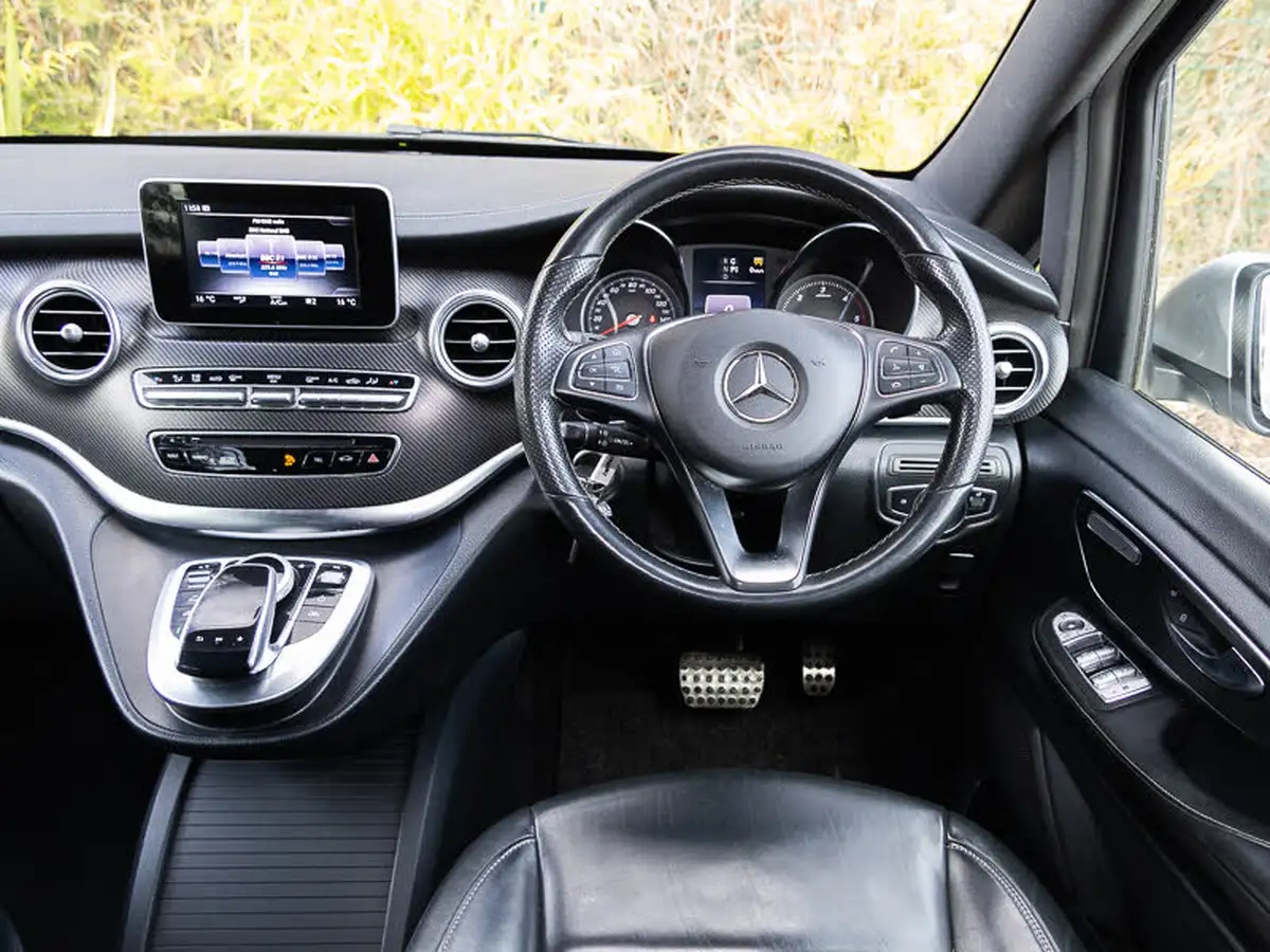 2019-mercedes-benz-v-class-21d-v250d-long-amg-line-big-7