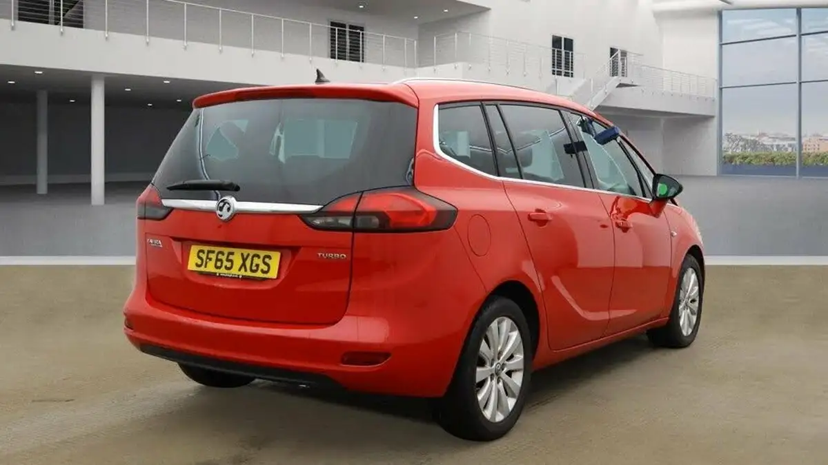 2015-vauxhall-zafira-tourer-14i-16v-turbo-tech-line-big-9