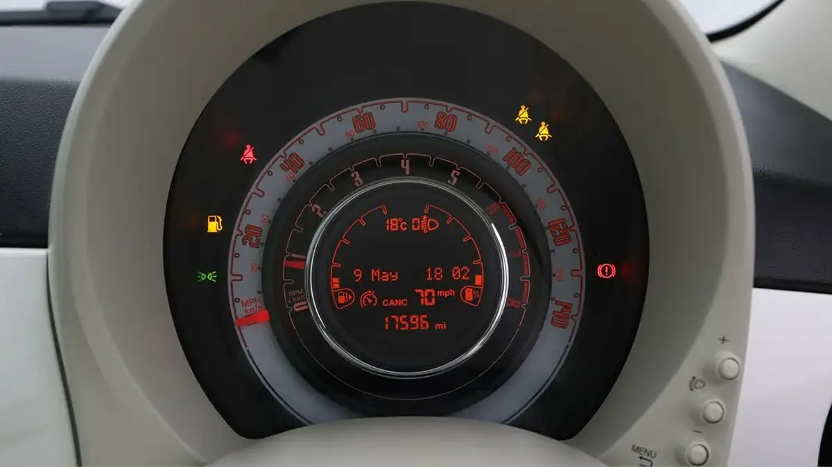 2023-fiat-500-10-big-9