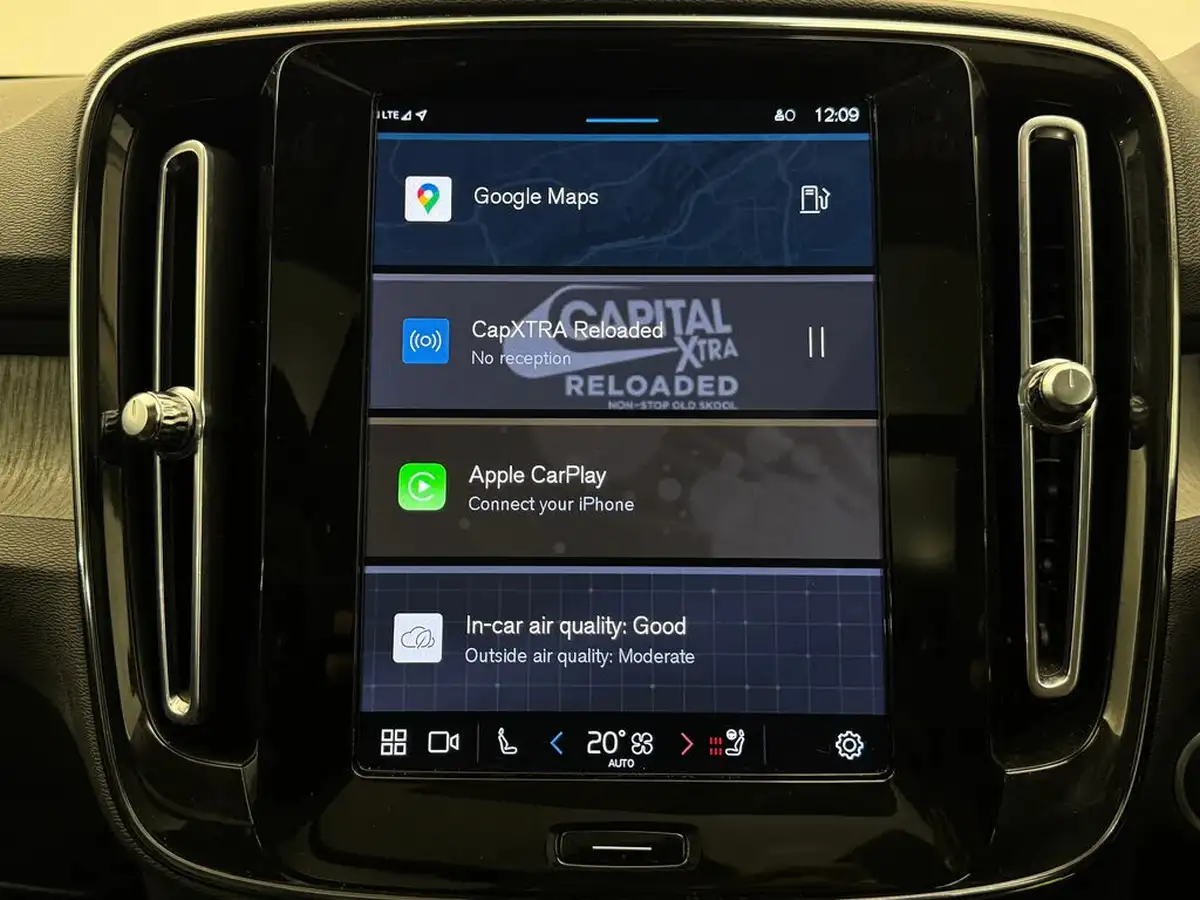 2023-volvo-xc40-20-b4-ultimate-big-22