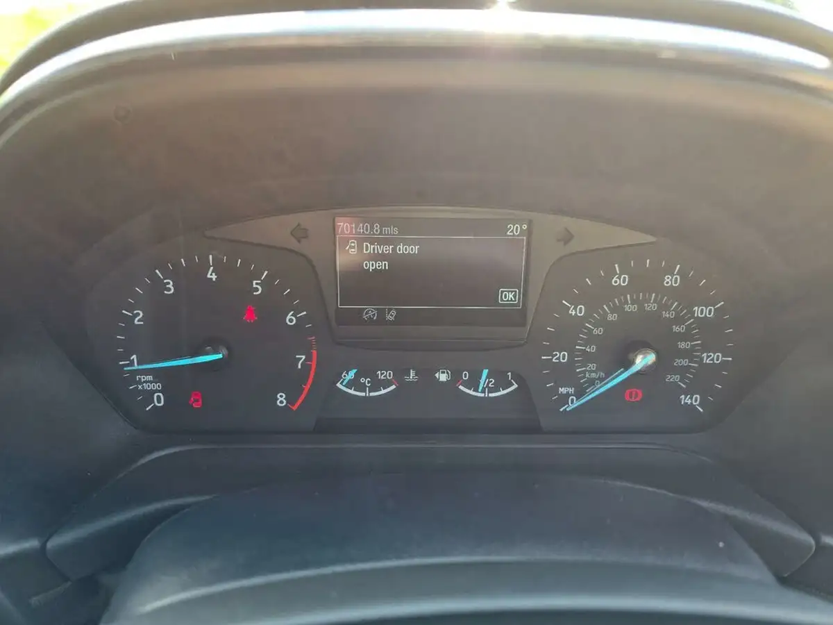 2021-ford-fiesta-10t-active-edition-125ps-hybrid-mhev-big-44