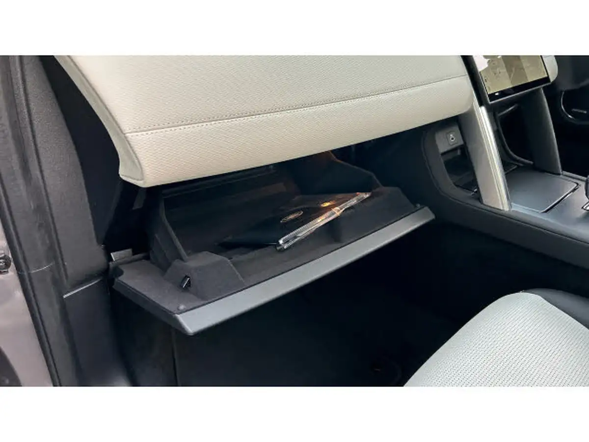 2024-land-rover-discovery-sport-20-d200-dynamic-se-big-35