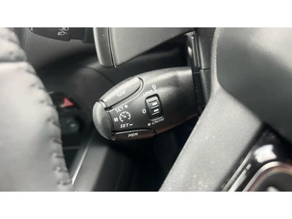 2024-citroen-c5-aircross-16-puretech-max-big-28