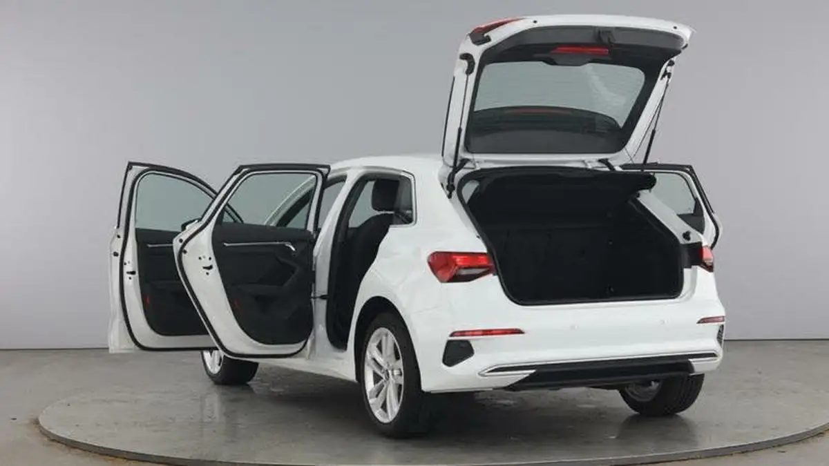 2023-audi-a3-10-30-tfsi-sportback-5d-big-10
