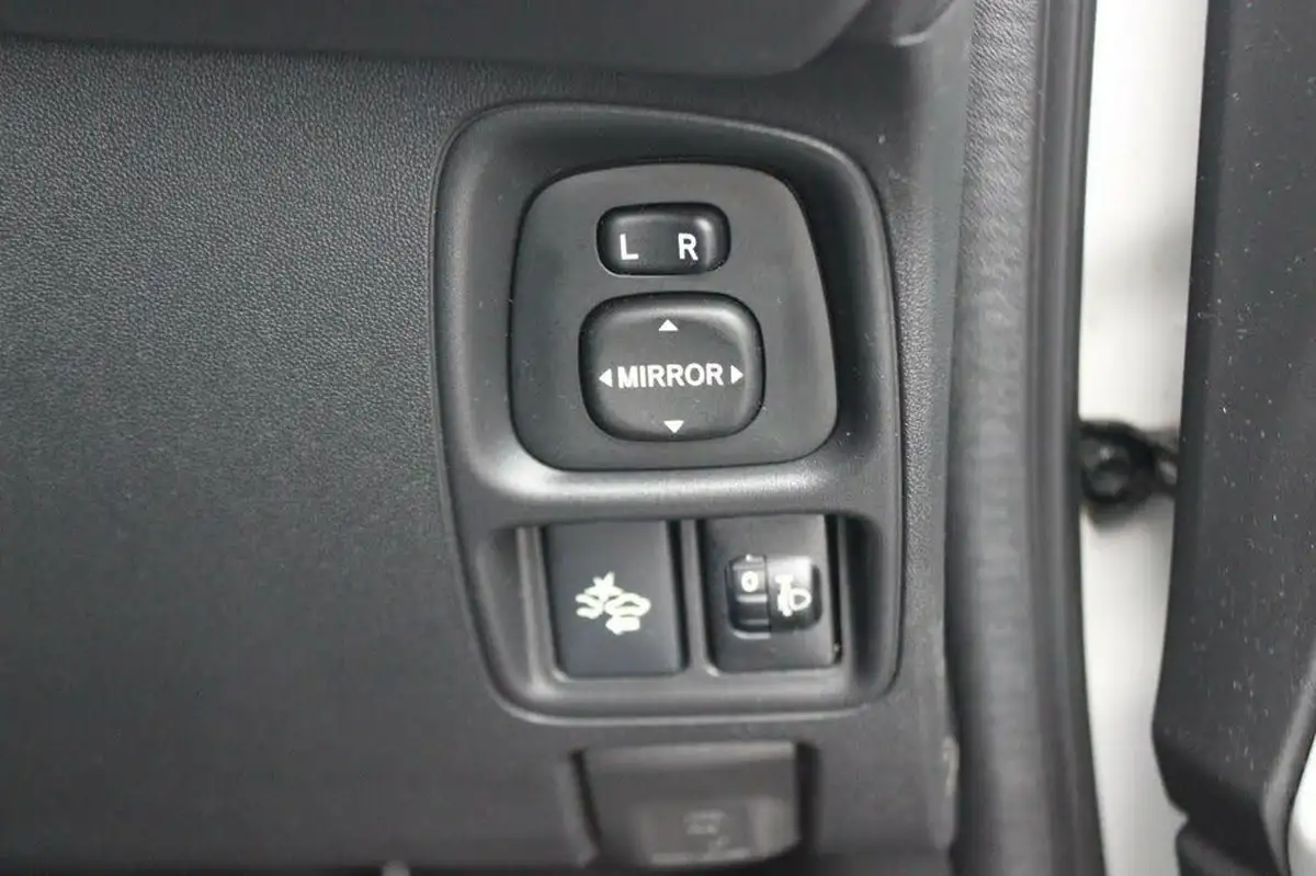 2022-toyota-aygo-10-vvt-i-x-trend-tss-x-shift-big-25