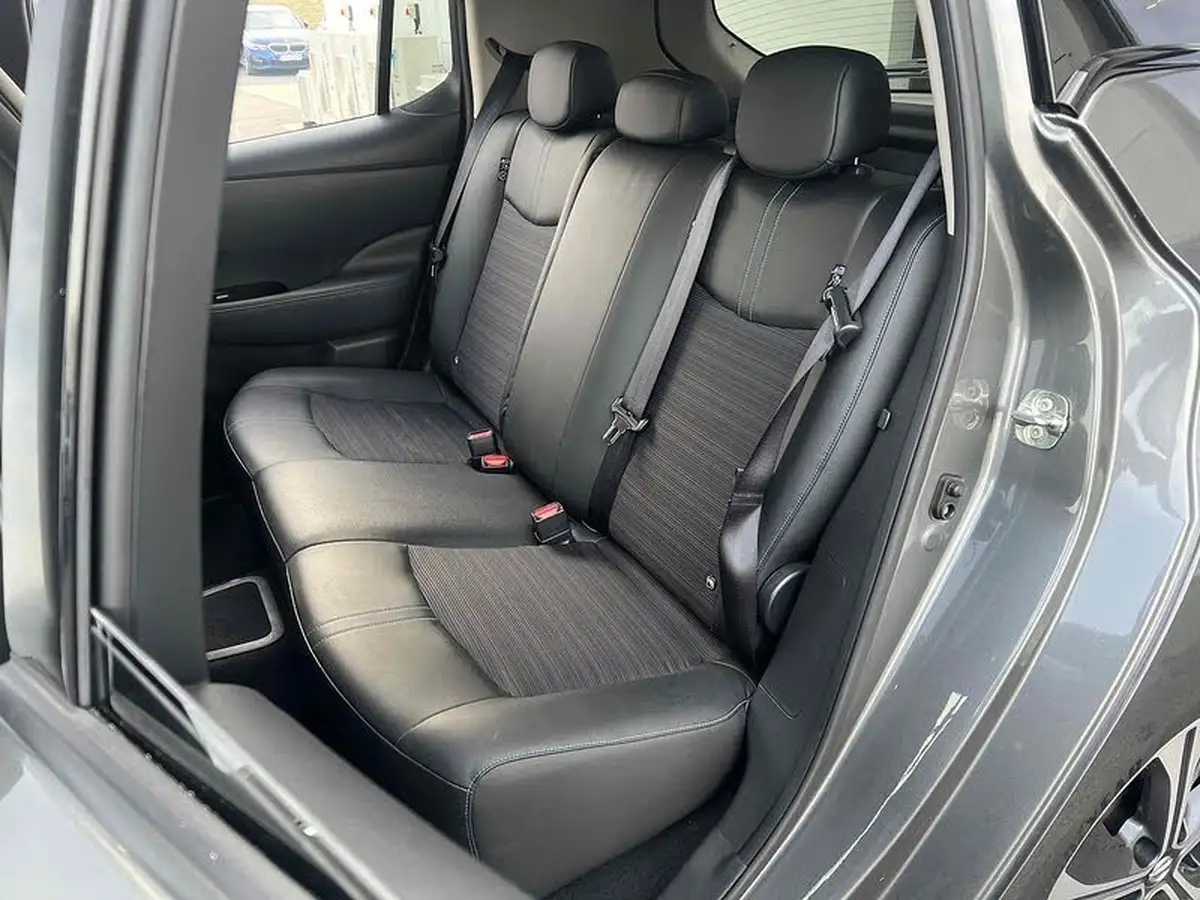 2020-nissan-leaf-e-n-connecta-big-28