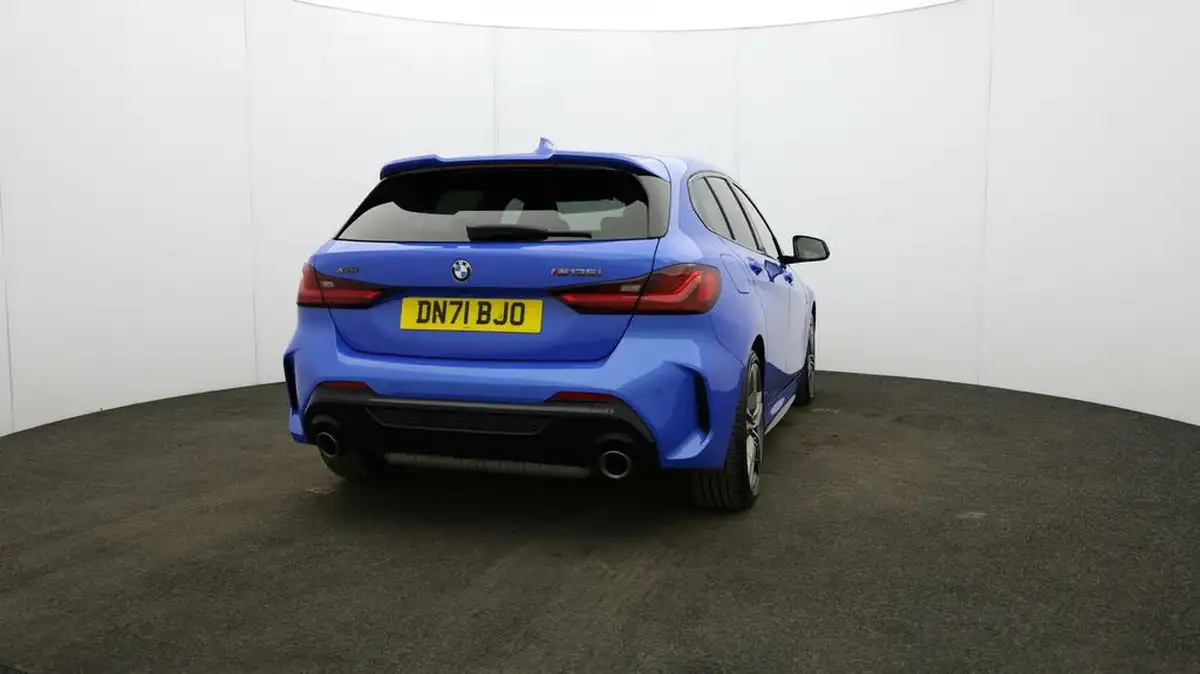 2021-bmw-1-series-20-m135i-xdrive-big-60