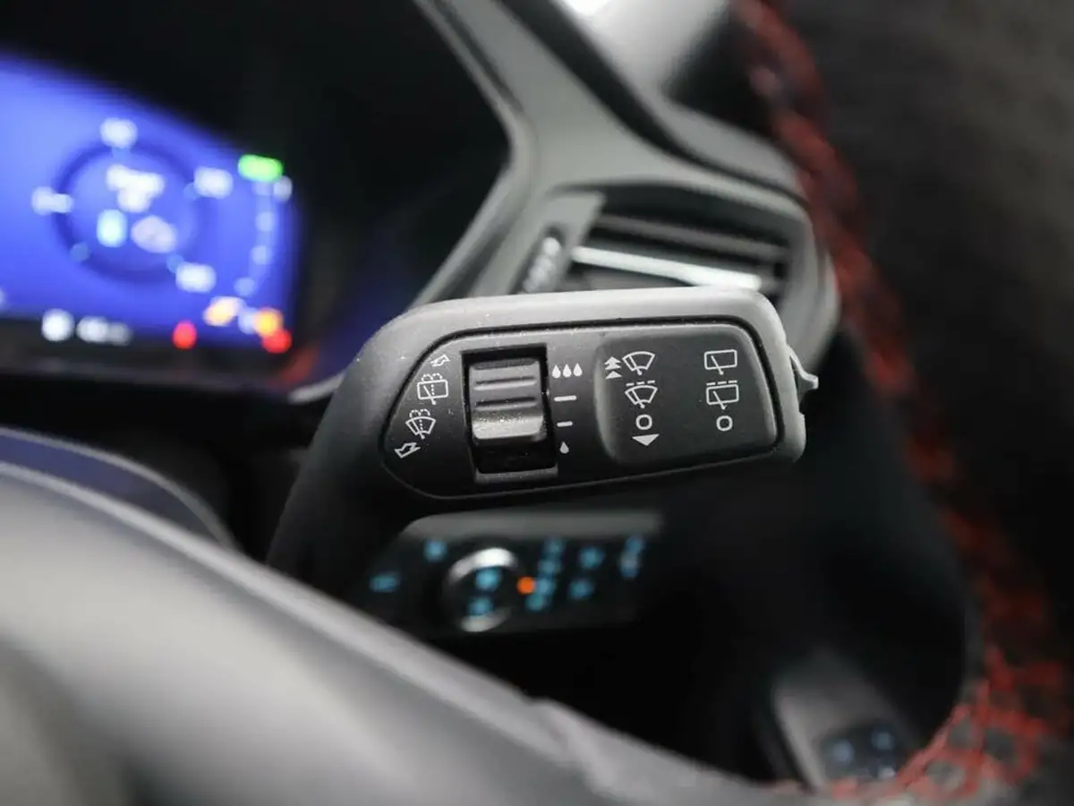 2023-ford-kuga-25t-st-line-x-edition-190ps-fhev-big-39