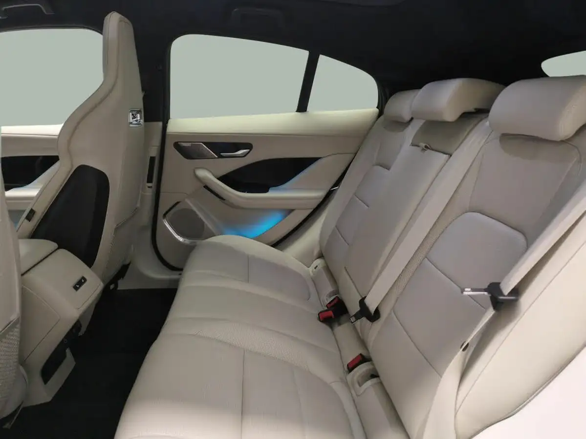 2021-jaguar-i-pace-ev400-hse-big-38