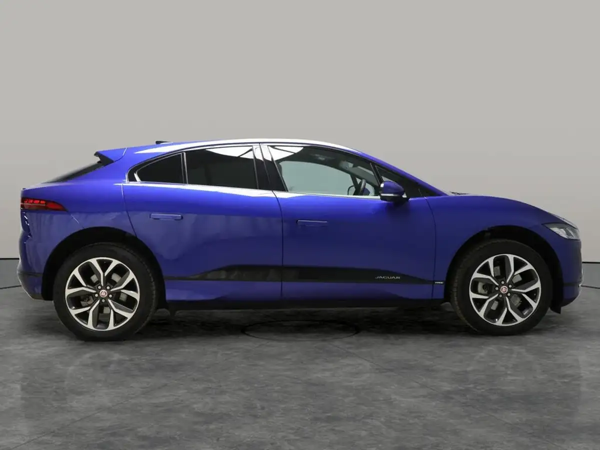 2021-jaguar-i-pace-ev400-hse-big-10