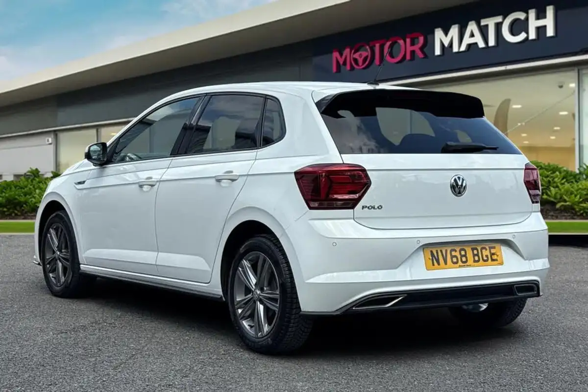 2018-volkswagen-polo-10-tsi-r-line-95ps-5d-big-1