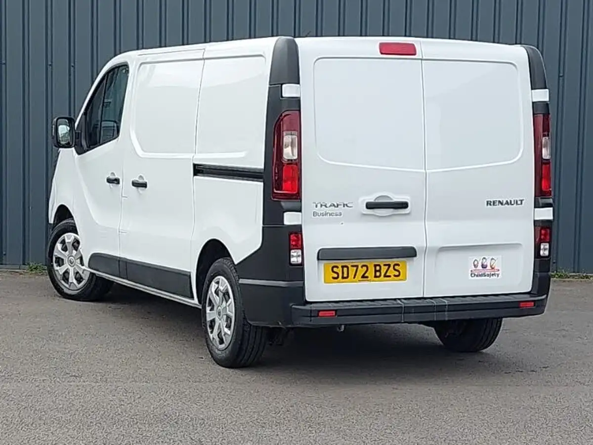 2022-renault-trafic-20dci-sl28-130-business-big-1