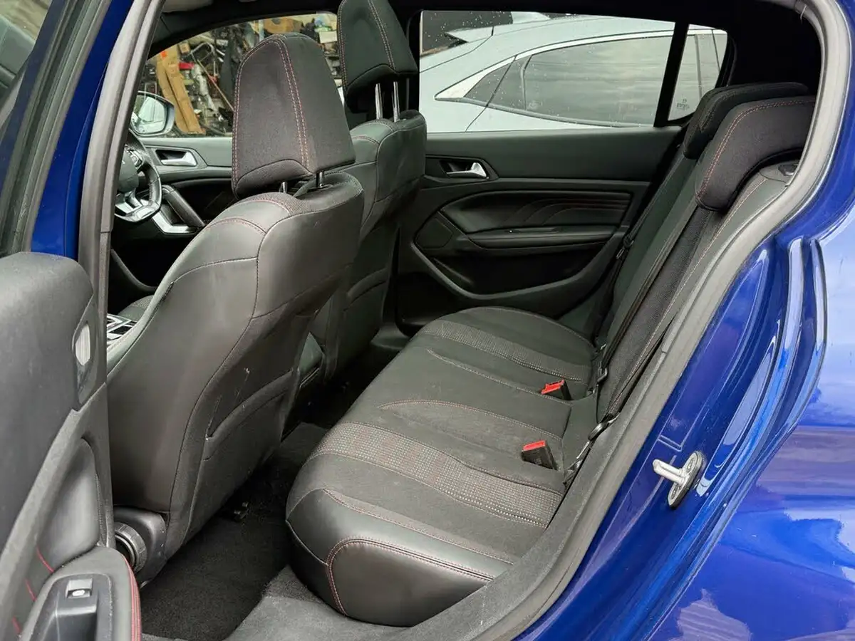 2018-peugeot-308-16-bluehdi-gt-line-big-48