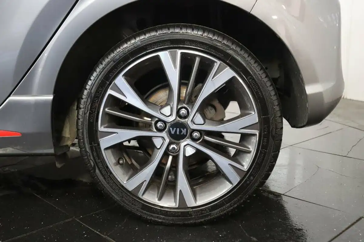 2021-kia-picanto-10-gt-line-auto-seq-big-33