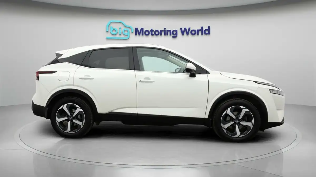 2022-nissan-qashqai-13-dig-t-n-connecta-140ps-big-7