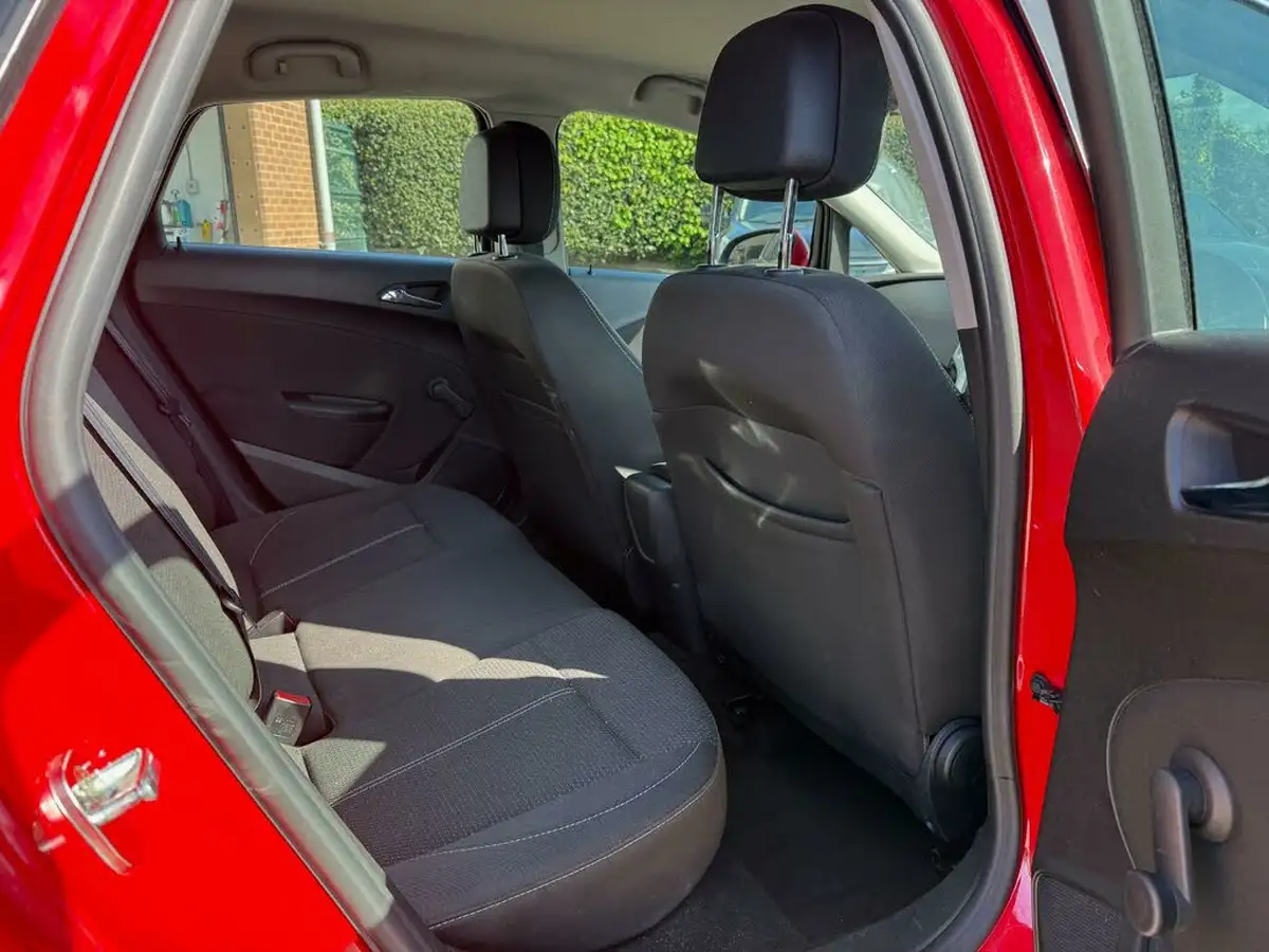 2015-vauxhall-astra-16-sri-115ps-hatchback-auto-big-39