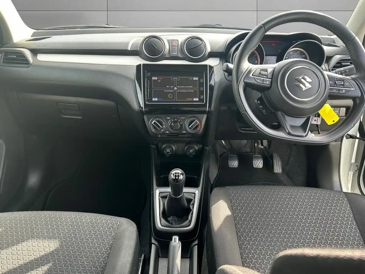2022-suzuki-swift-12-dualjet-sz-l-big-9