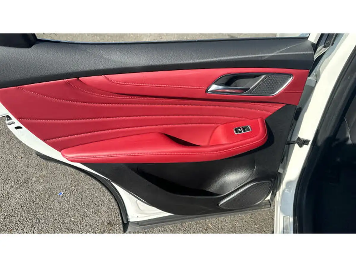 2022-mg-hs-15t-gdi-exclusive-258ps-plug-in-hybrid-auto-big-28