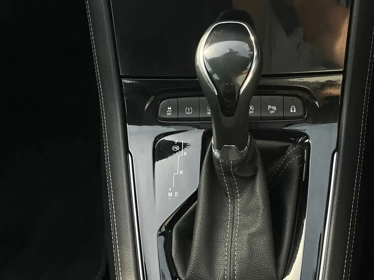 2018-vauxhall-grandland-x-12-se-132ps-auto-big-25