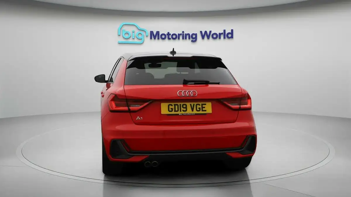 2019-audi-a1-20-40-tfsi-s-line-competition-big-6