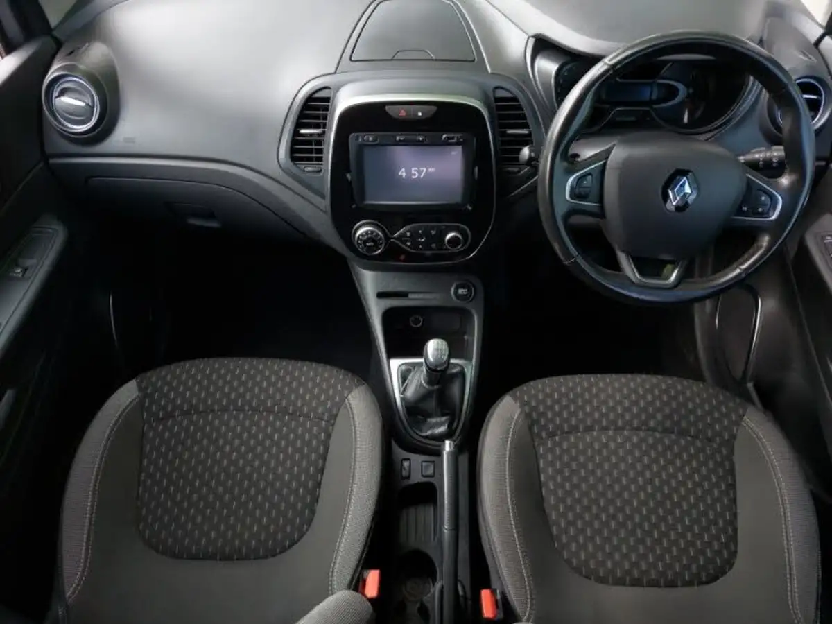 2018-renault-captur-09-tce-dynamique-s-nav-big-2