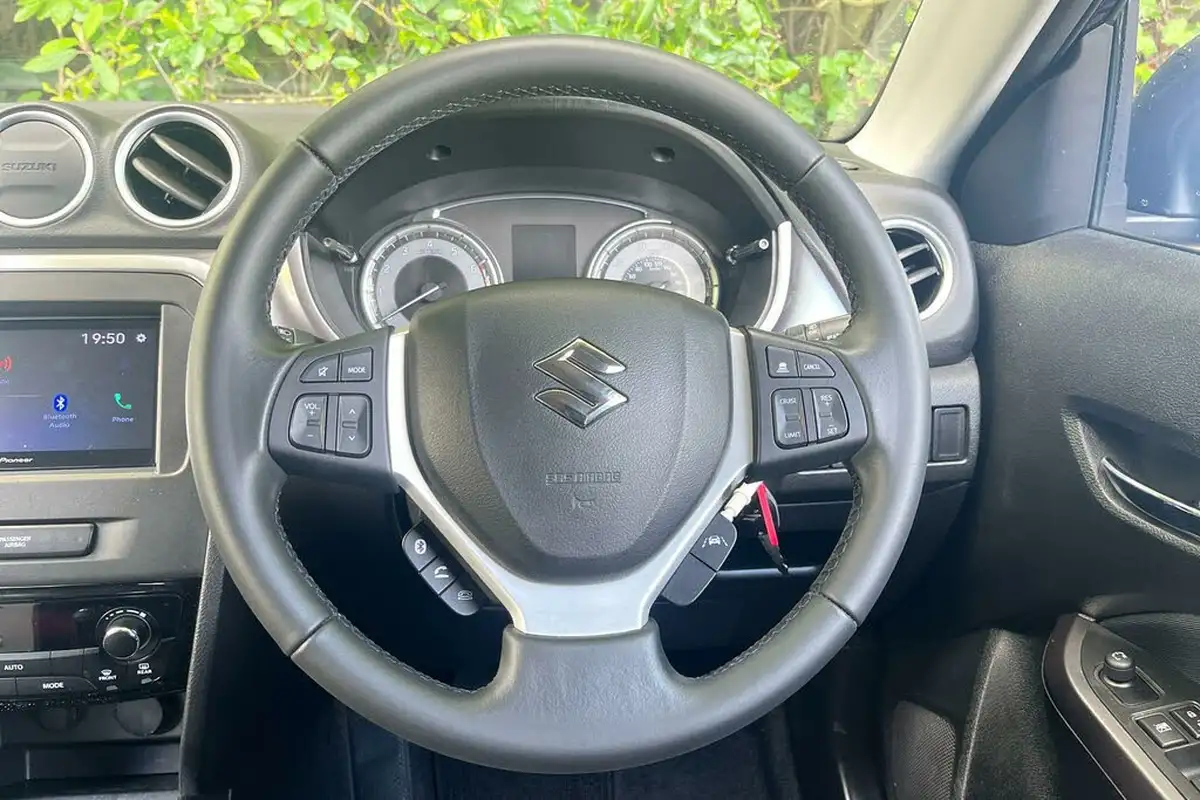 2022-suzuki-vitara-14-boosterjet-sz-t-big-11