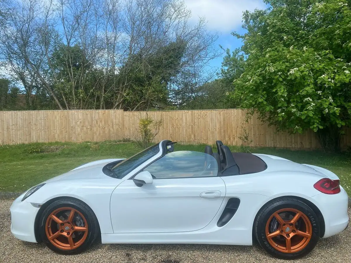 2014-porsche-boxster-27-big-17
