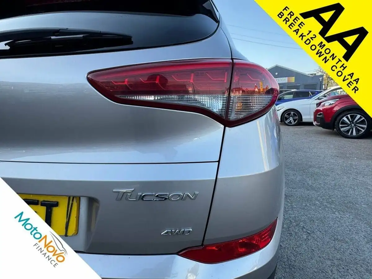 2015-hyundai-tucson-20crdi-premium-se-185ps-auto-big-24