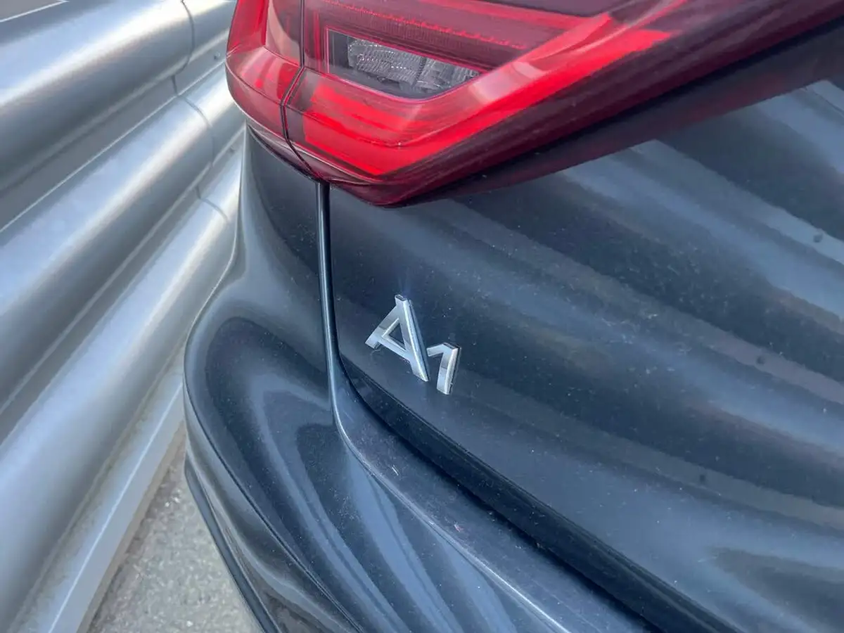 2019-audi-a1-10-30-tfsi-se-big-29