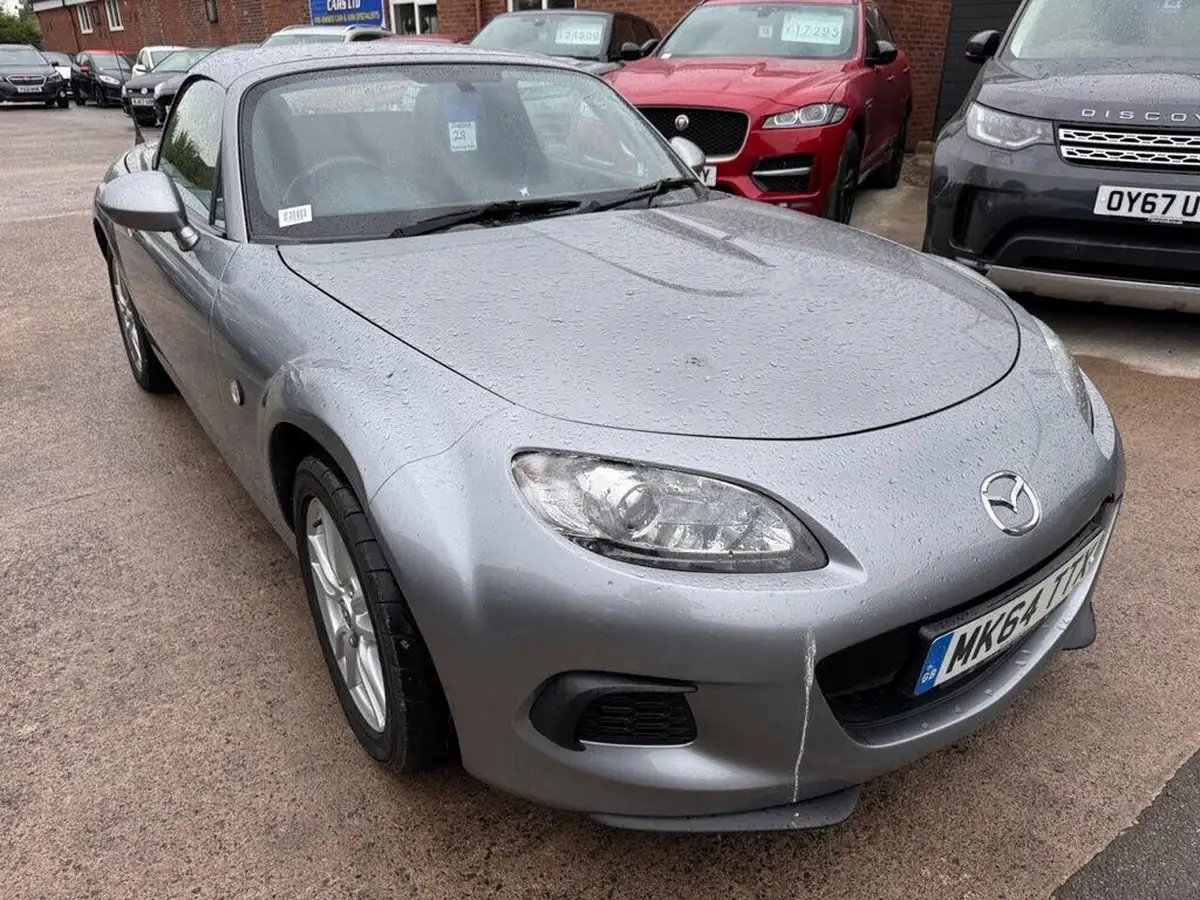 2014-mazda-mx-5-18-roadster-se-big-2