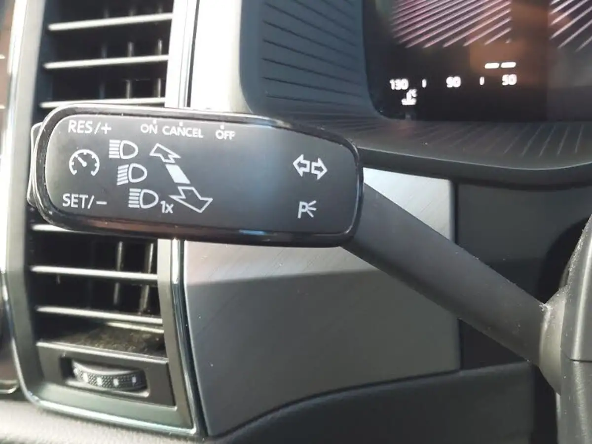 2023-skoda-kodiaq-15-tsi-se-drive-7-dsg-big-14