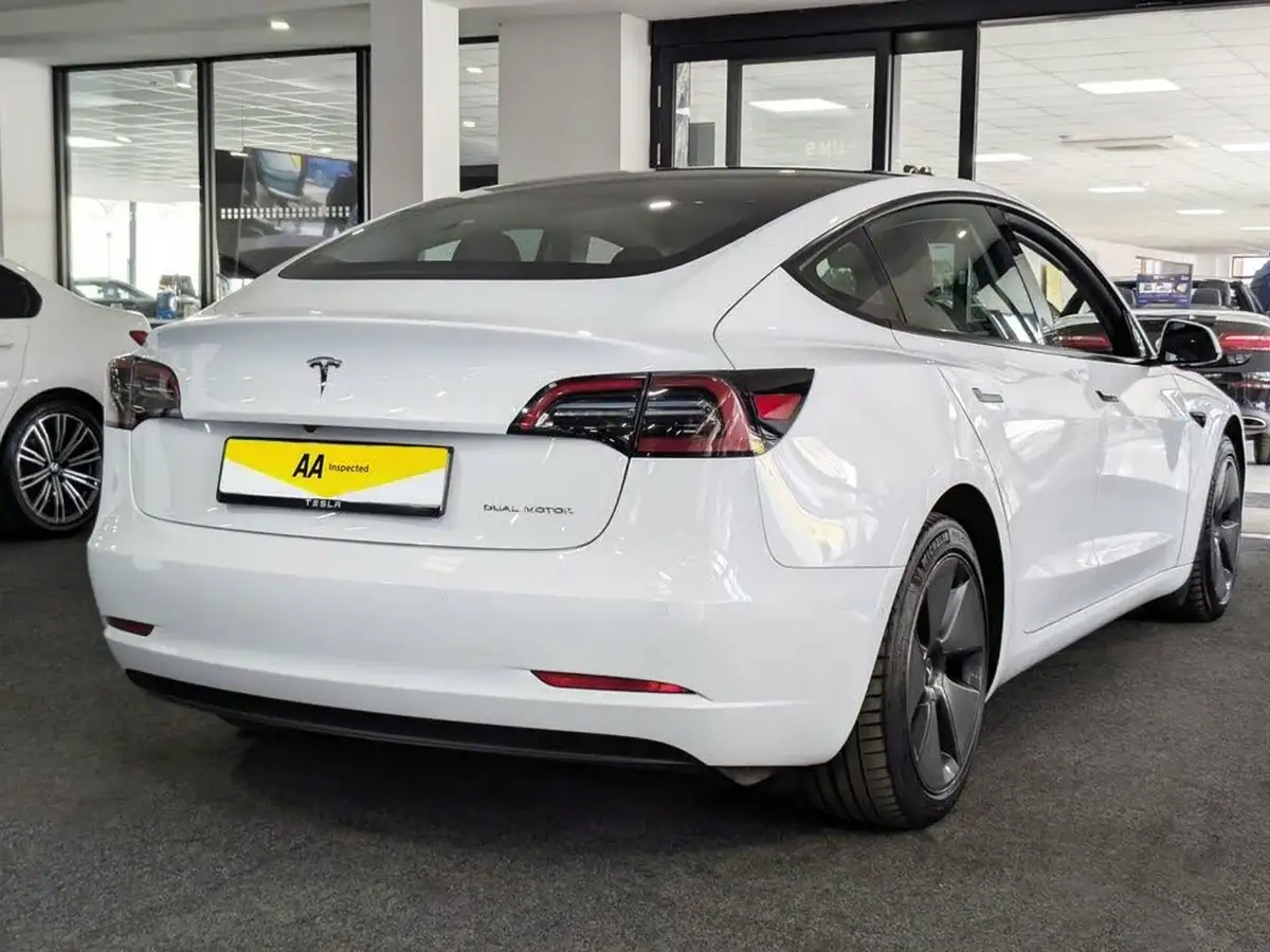2021-tesla-model-3-e-standard-plus-big-8