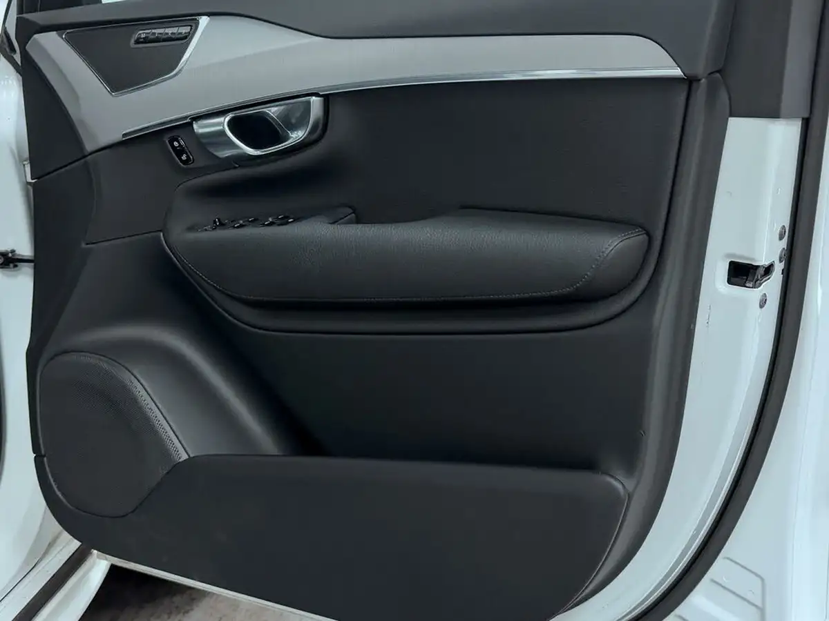 2021-volvo-xc90-20td-b5-momentum-big-17
